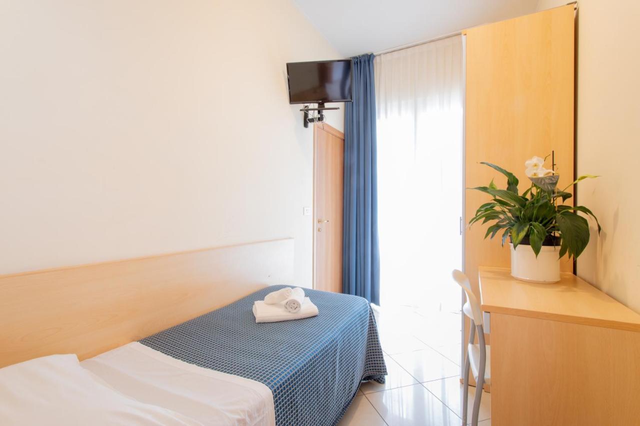 Hotel Fantasy ريميني المظهر الخارجي الصورة